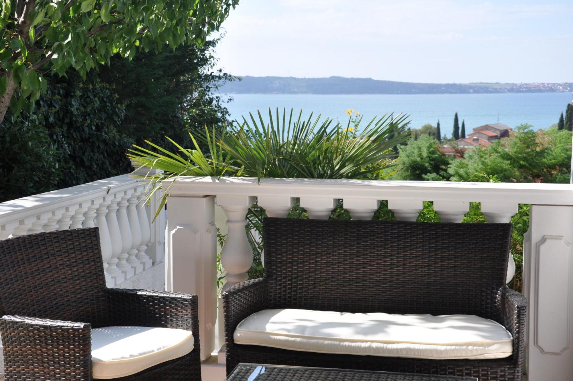 Apartments Ananina Portoroz Exterior photo